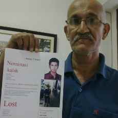 Keluarga Kapal Imigran Gelap Tenggelam Datangi Kantor Transcorp Surabaya