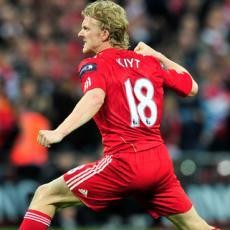 Sering Tak Starter, Kuyt Mulai Gerah