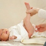 Jangan Khawatir Jika Bayi Baru Lahir Sering BAB