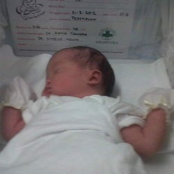 Ini Dia Bayi Tora dan Mieke