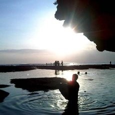 Suluban, Pantai Indah dengan Tembok Karang di Bali
