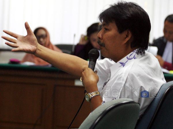 Agus Condro Kembali Lemparkan Bola Panas