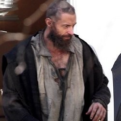 Ketika Hugh Jackman Terlihat Seperti Gelandangan