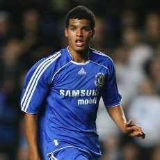 Chelsea Pecat Pemain Gara-gara Granat