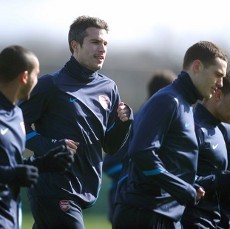 Van Persie Minta Arsenal Jaga Konsistensi