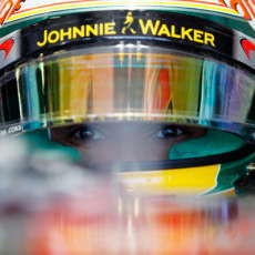 Hamilton Mencari Penebusan di Sepang