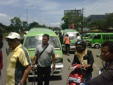 Sopir Angkot di Bogor Mogok Beroperasi, Penumpang Terlantar