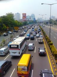 3 Kendaraan Tabrakan di Tol Cikampek, Cibitung ke Tambun Macet 2 Km