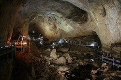 Bertemu Buddha di Gua Hwanseon, Korsel
