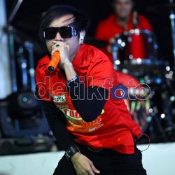 Berpersonel Lengkap, Radja Rilis Album Ayo Melangkah