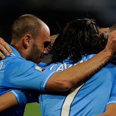 Napoli Tantang Juventus di Final