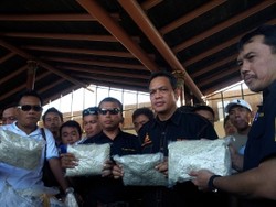 5 Tersangka Bandar 80 Ribu Ekstasi Diperiksa di Mabes Polri 