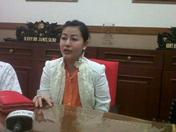 Karena Alex-Nono, Hasnaeni Wanita Emas Kehilangan Pendukung