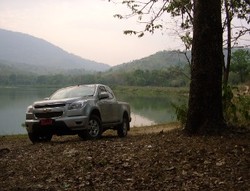 Menjajal Ketangguhan Colorado di Belantara Thailand