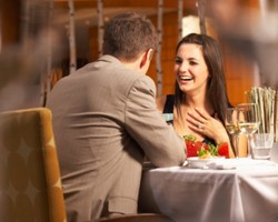 7 Topik Obrolan yang Dihindari Pria Saat Kencan Pertama 