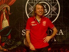 Terik Surya Ganggu Penaklukan Bakrie Tower, Alain Spiderman Capek dan Ingin Mandi