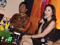 Michelle Yeoh Sambangi Jakarta