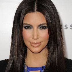 Kim Kardashian Ingin Beri Pelajaran si Pelempar Tepung