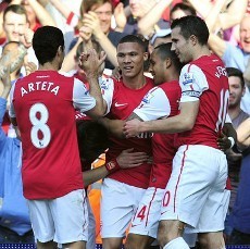 Arsenal Tundukkan Villa 3-0