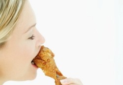 Bakteri dari Ayam Potong Picu Infeksi pada Perempuan