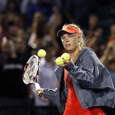 Wozniacki Susul Serena dan Sharapova