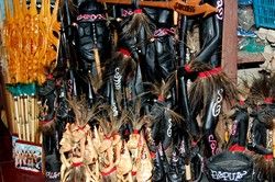 Ukiran Kayu yang Sempurna dari Suku Asmat