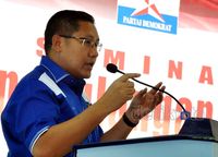 Ramai Demo BBM, PD Justru Asyik Bicara Tomcat