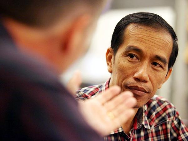Jokowi Sowan Ke Rumah Bang Yos Jokowi Sowan Ke Rumah Bang Yos