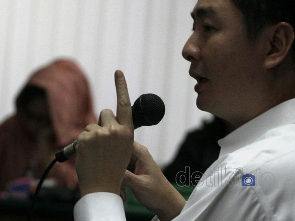 Petinggi First Mujur Bersaksi di Sidang Nunun