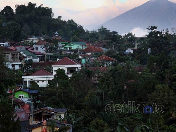 Puncak Makin Rusak Akibat Villa&Hotel