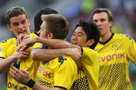 Dortmund Pesta Gol di Kandang Cologne
