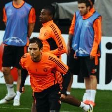 Plus Minus Aguias dan The Blues Menuju Leg I