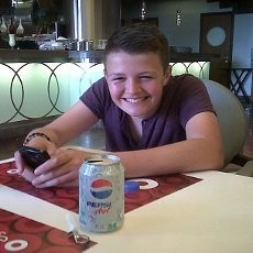 Usai Minum-minum, ABG Inggris Tewas Terjatuh dari Lantai 11