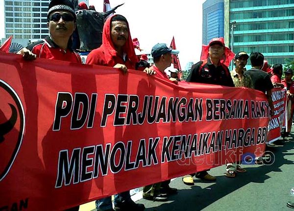 Kader PDIP Ikut Demo Tolak Kenaikan BBM