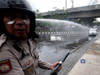 Xenia Naas Terjebak Bentrok di Gambir