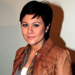 Wulan Guritno Putar Film Dilema di Moskow