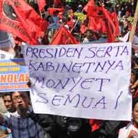 Demo Dilarang Beratribut Partai, Ketua PDIP Surabaya: Kami Diizinkan DPP