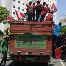 Pengunjuk Rasa Tolak Kenaikan BBM Sempat Sandera Truk Pengangkut Elpiji