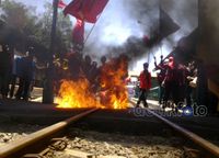 Stasiun Gubeng Dikuasai Pendemo