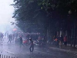 Selain di Senen, Demonstran Juga Rusak Pos Lantas Megaria