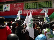 Demo Kenaikan BBM, Mahasiswa Yogya Datangi Kantor Pertamina