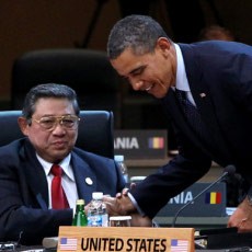 Wah! Popularitas Obama Anjlok Gara-gara Harga BBM Mahal