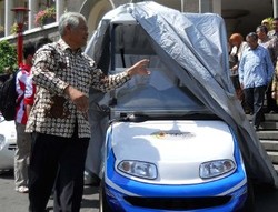 Ini Dia Jeroannya Mobil Listrik UGM
