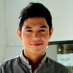 Dude Herlino Cari Pasangan yang Beriman