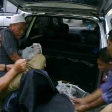 Seorang Pekerja Jatuh di Lenmarc Mall