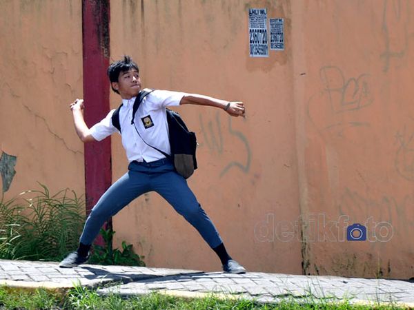 Perang Batu Mahasiswa vs Pelajar SMU