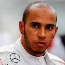 Pembalap F1 Lewis Hamilton Diajak Main Film