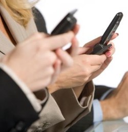 Draft Revisi Aturan Penangkal Maling Pulsa Belum Final