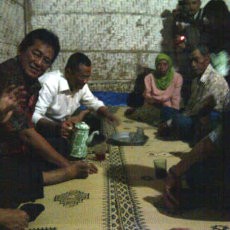 Nginep di Rumah Petani Miskin, Dahlan Iskan Nikmati Wedang Secang