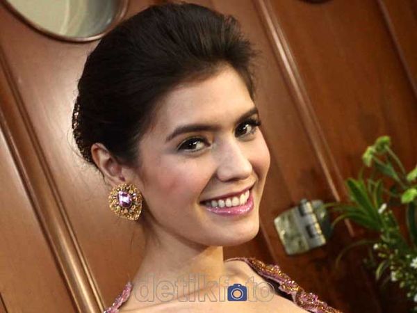 Jelang Nikah, Carissa Putri Gelar Siraman Tertutup